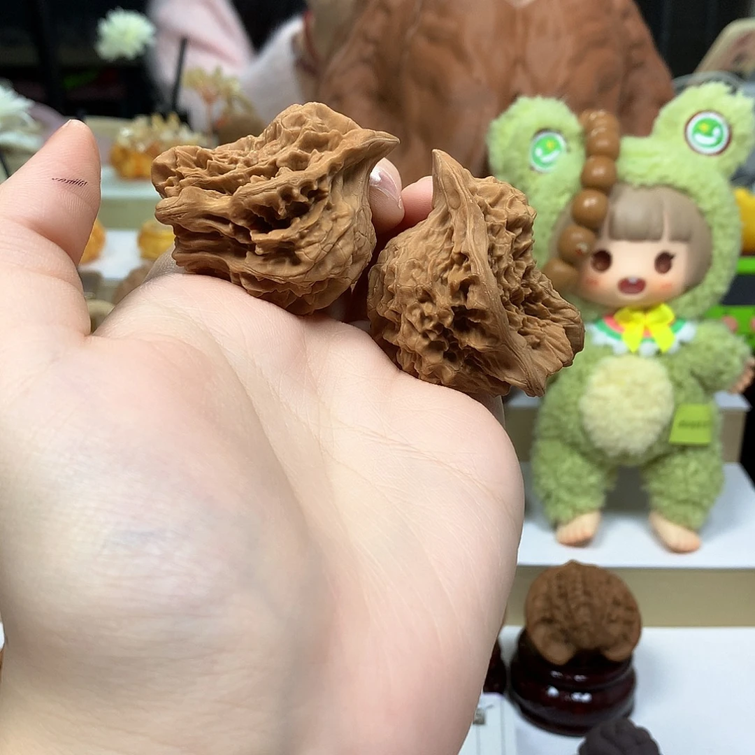 吊坠桃核异型招财鸟