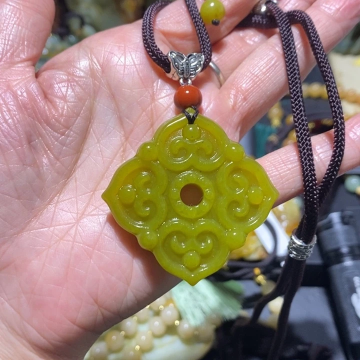 岫玉岫玉吊坠未镶嵌