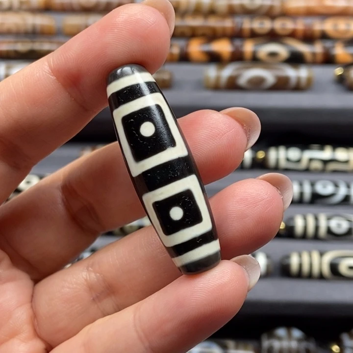 玛瑙/玉髓颈饰未镶嵌义**天