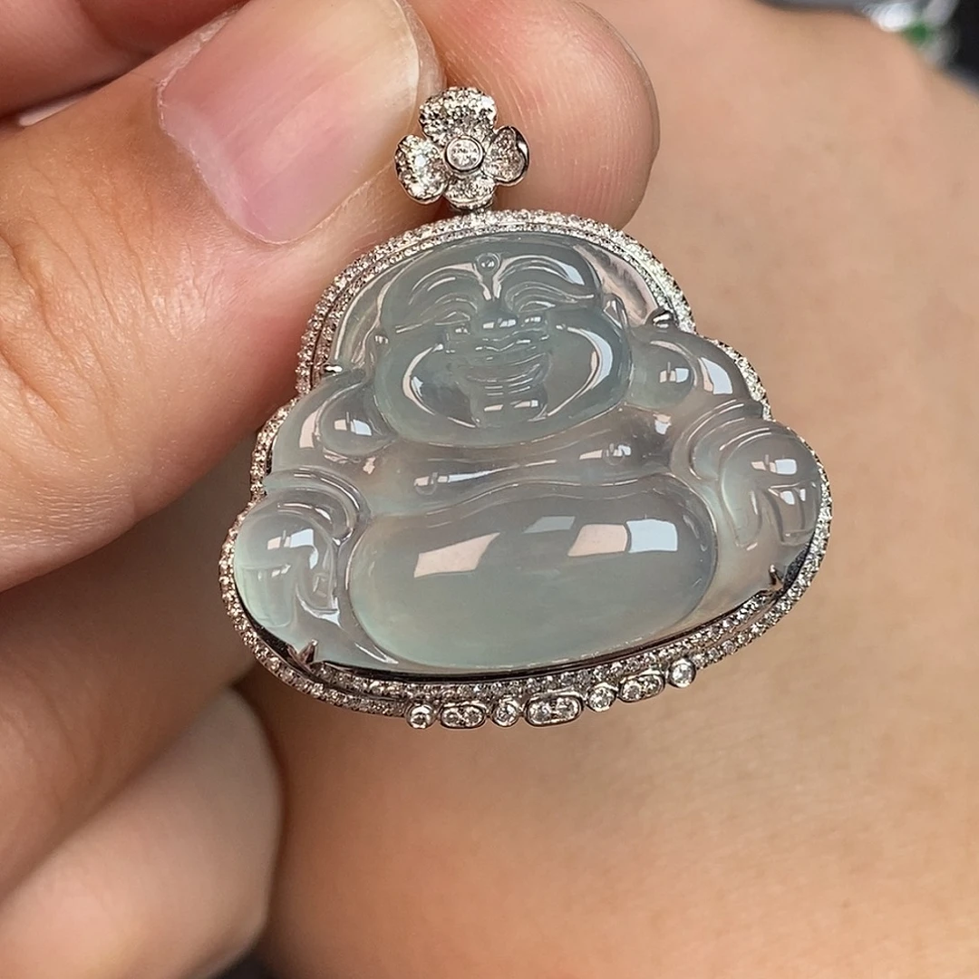 翡翠18K金镶嵌颈饰佛公