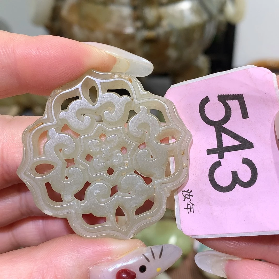 颈饰未镶嵌和田玉