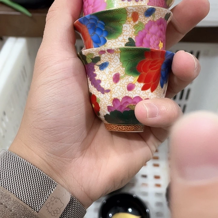 陶瓷茶具全部清清完回家过年