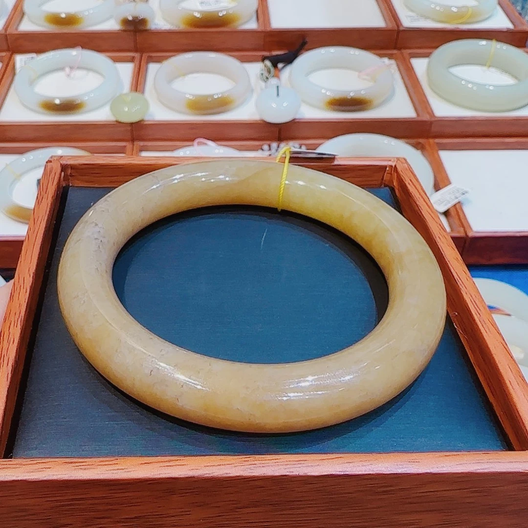 和田玉手镯未镶嵌全糖59