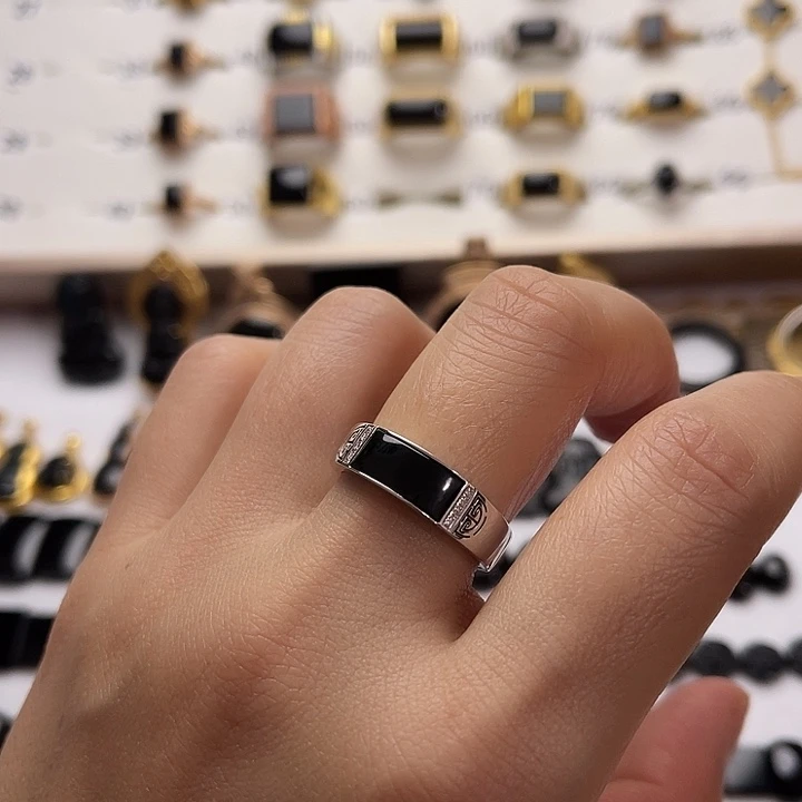 翡翠未镶嵌戒指翡翠