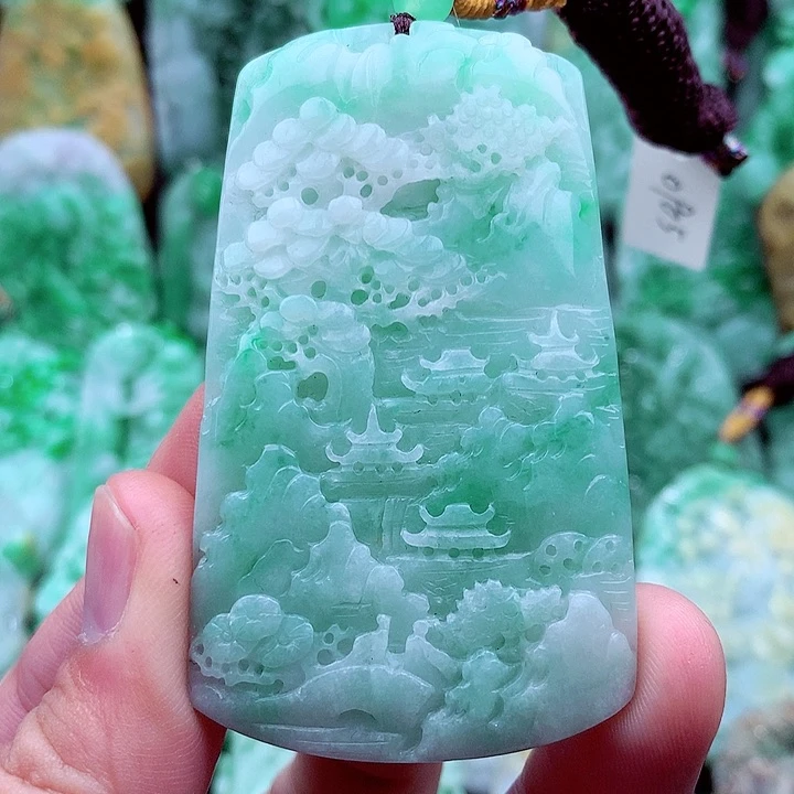 翡翠吊坠(不含链)未镶嵌