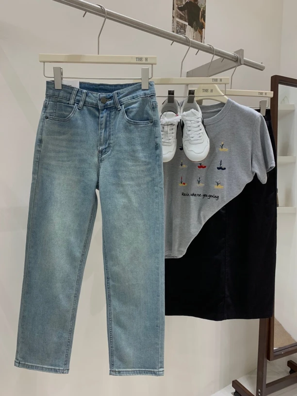 6656韩版时尚百搭牛仔裤（没皮带）长90