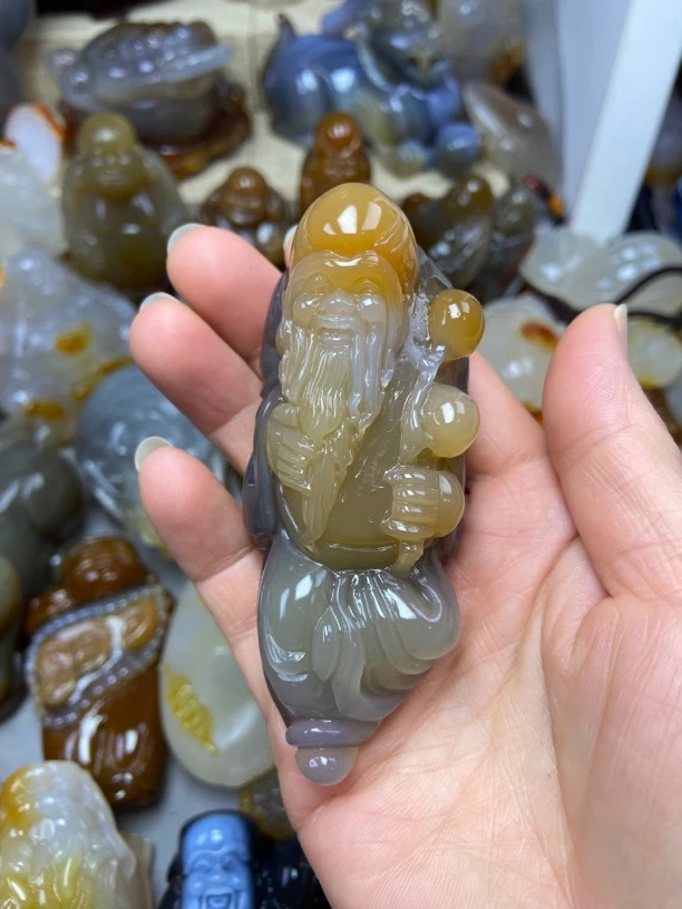 精品玛瑙玉髓寿星把件