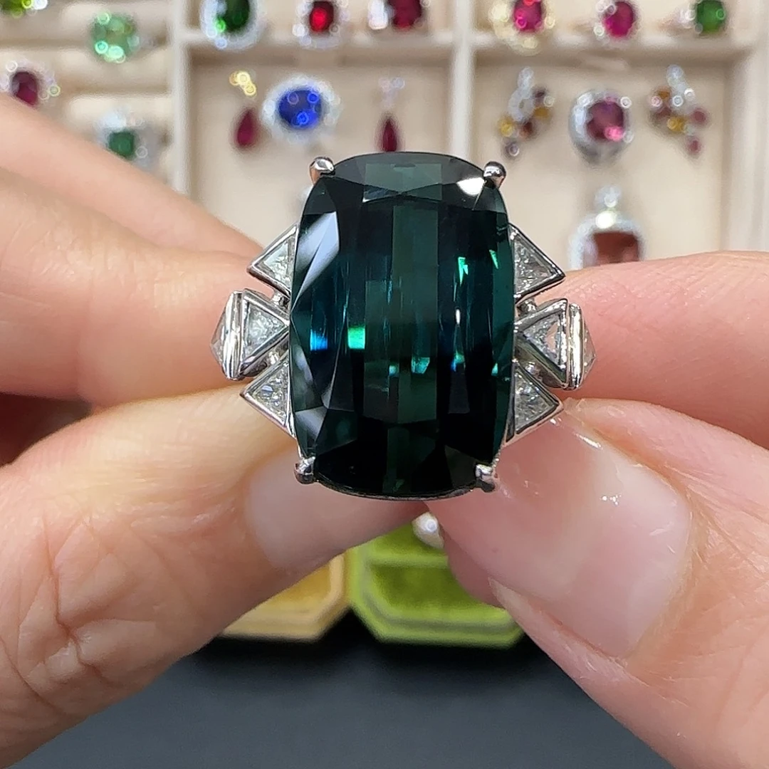 18K金镶嵌戒指碧玺16.68ct