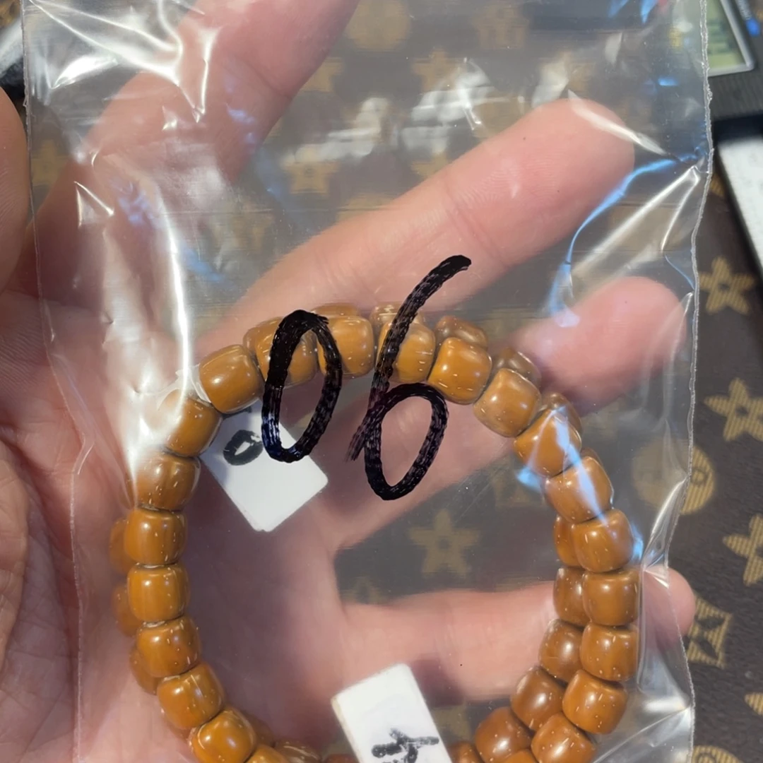 *****紫金鼠手串实心老型两条06