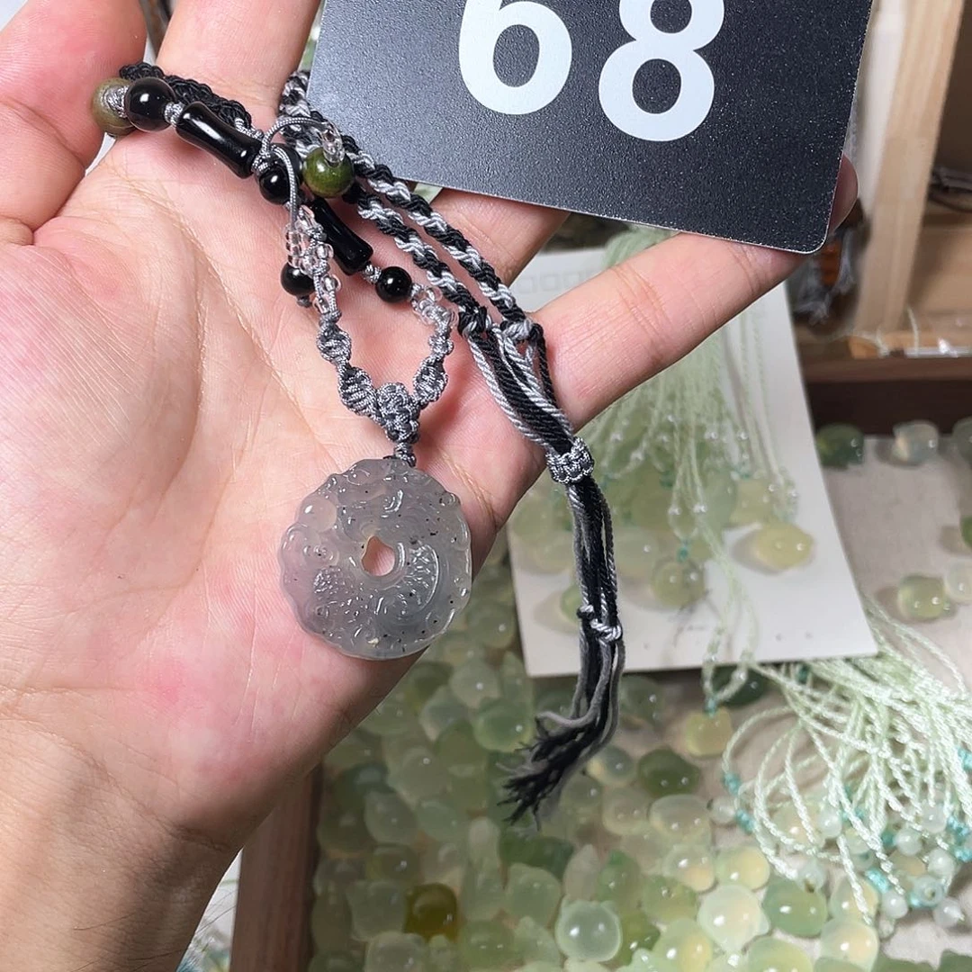 蛇纹石玉合金颈饰