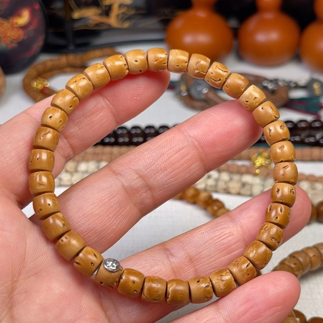 桃核吊坠5556667888899999