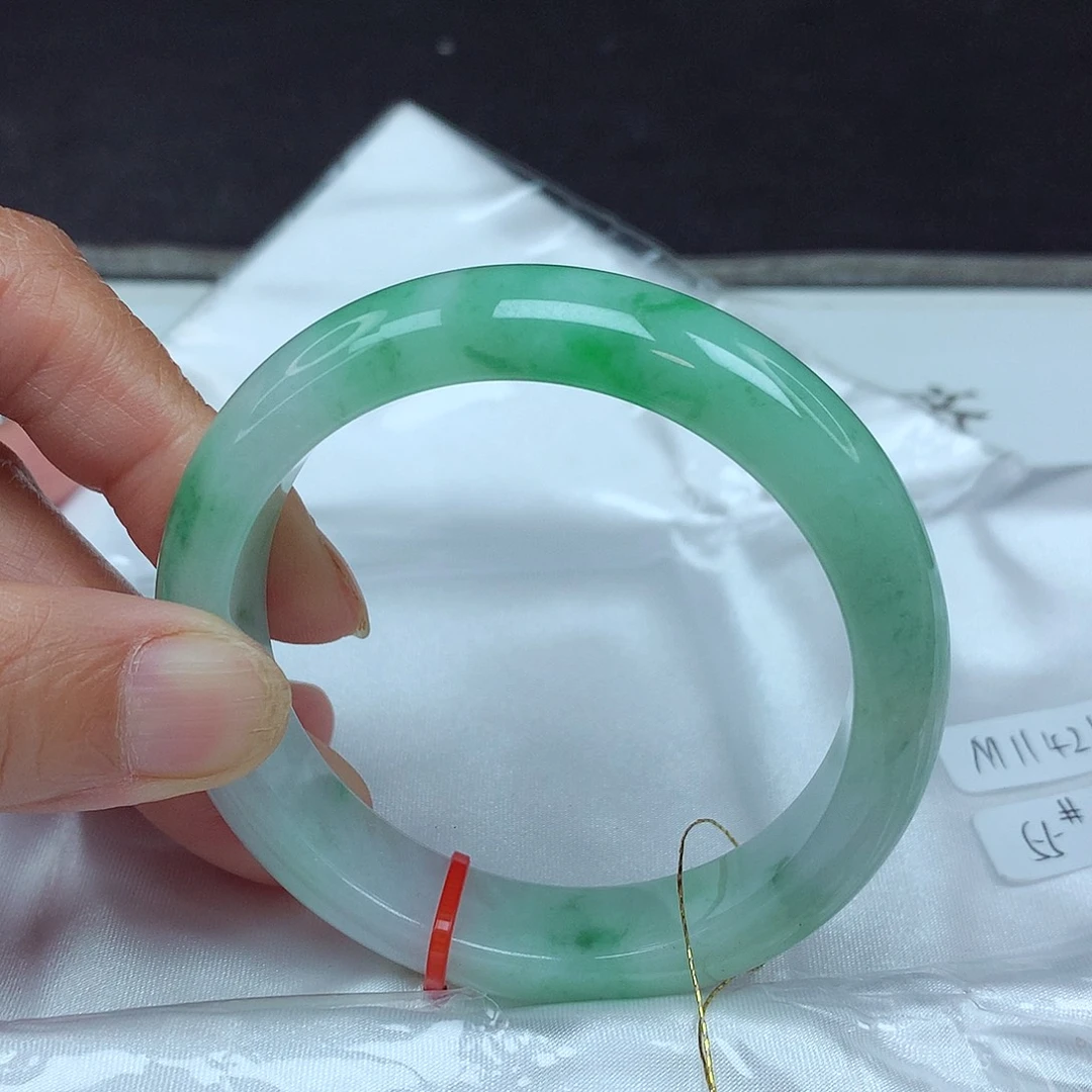 翡翠未镶嵌手镯55圈4210