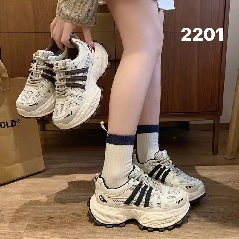 2201厚底休闲鞋女2024秋冬新款复古轻便增高休闲百搭运动鞋子