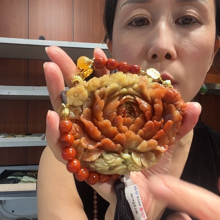 岫玉未镶嵌岫玉吊坠美**姐