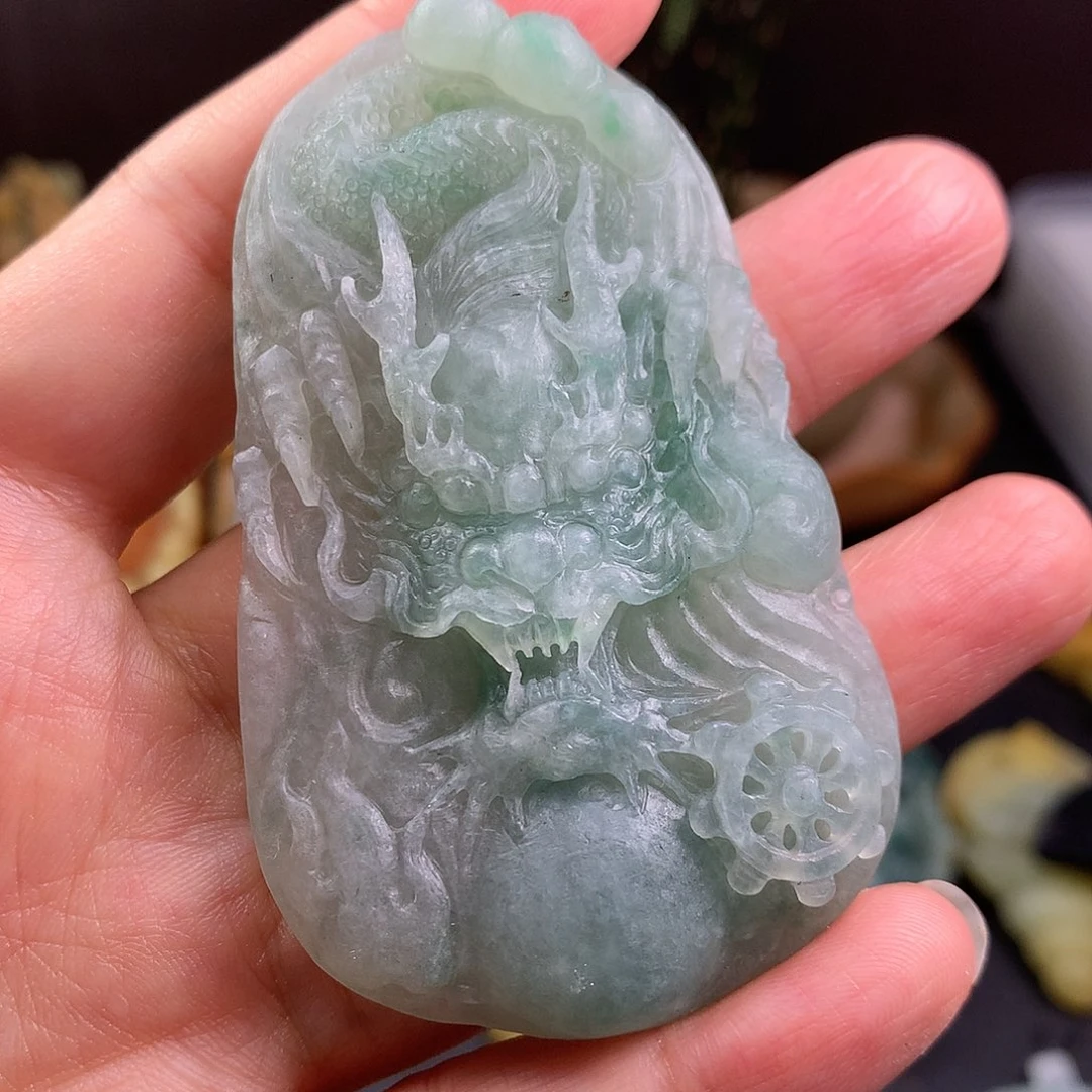 定制翡翠未镶嵌龙