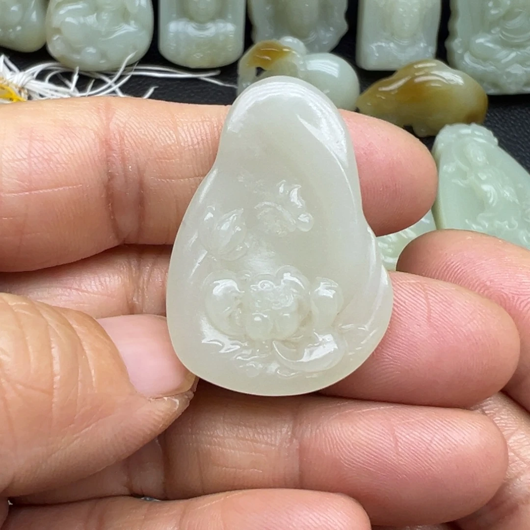 和田玉（糖玉）未镶嵌吊坠(不含链)