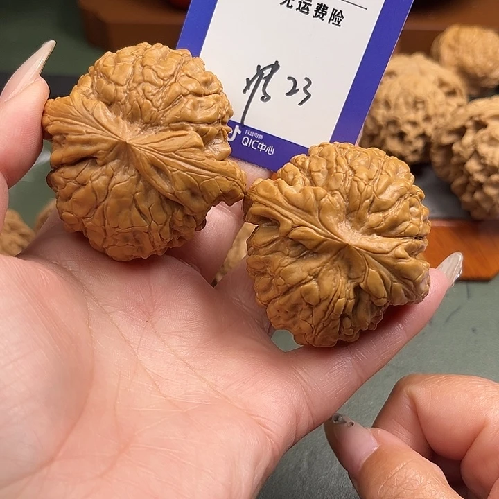 大***伟把件文玩核桃文玩23