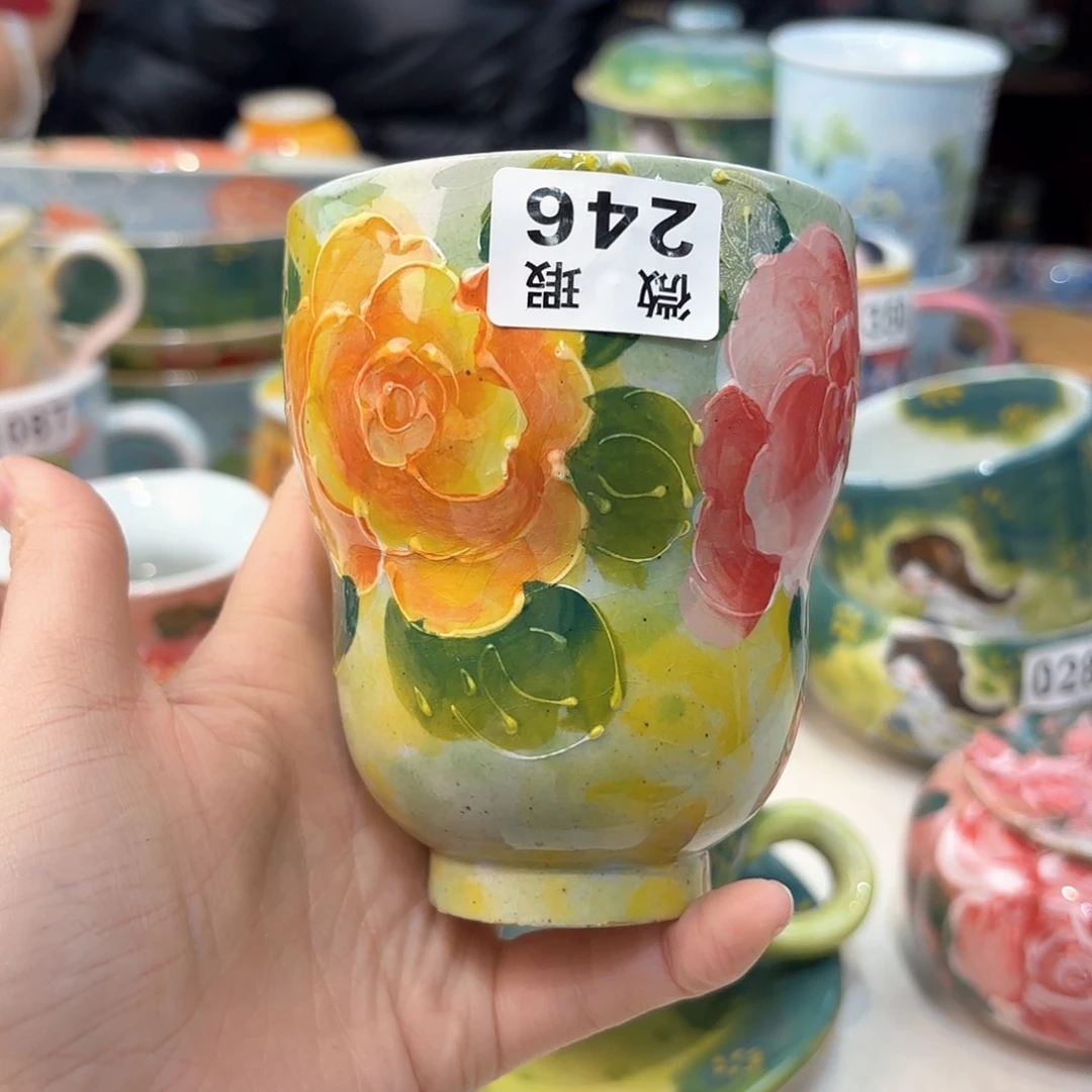 瓷片兔兔好可爱呀打