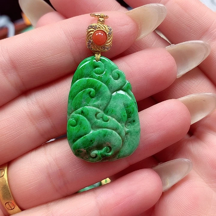 颈饰未镶嵌翡翠翡翠