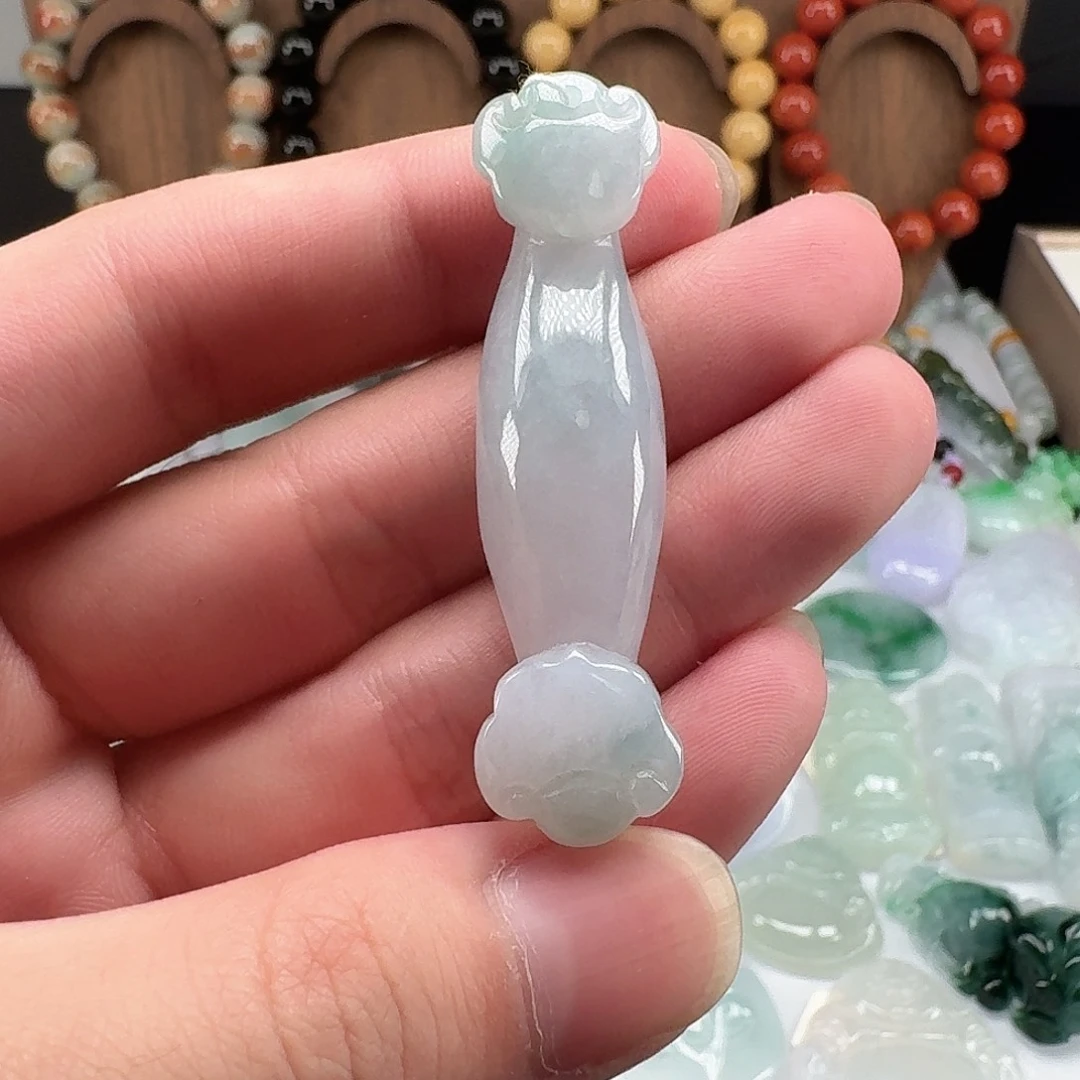 颈饰未镶嵌翡翠….30