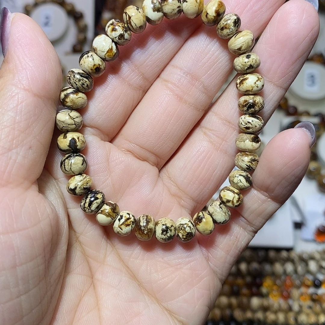 琥珀未镶嵌裸石花珀