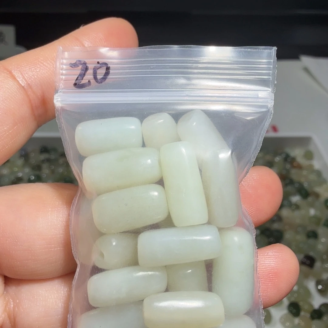 和田玉未镶嵌珠宝奇石