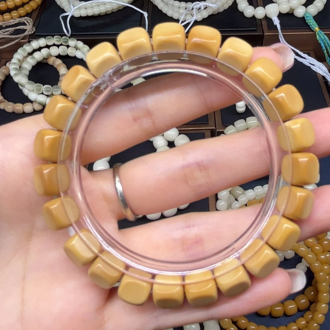 白玉菩提手串风化六方