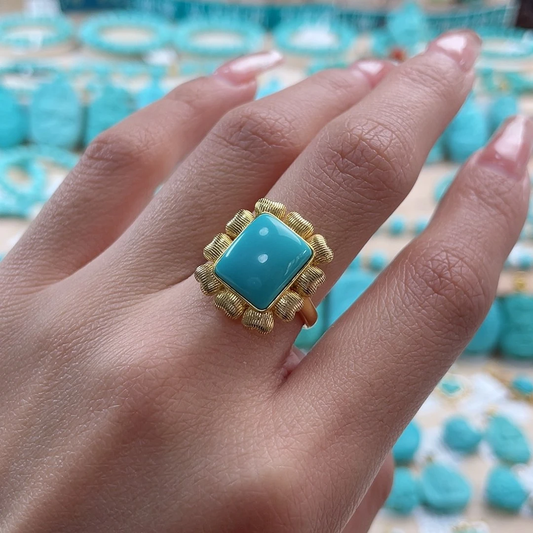 绿松石珠宝奇石18K金镶嵌