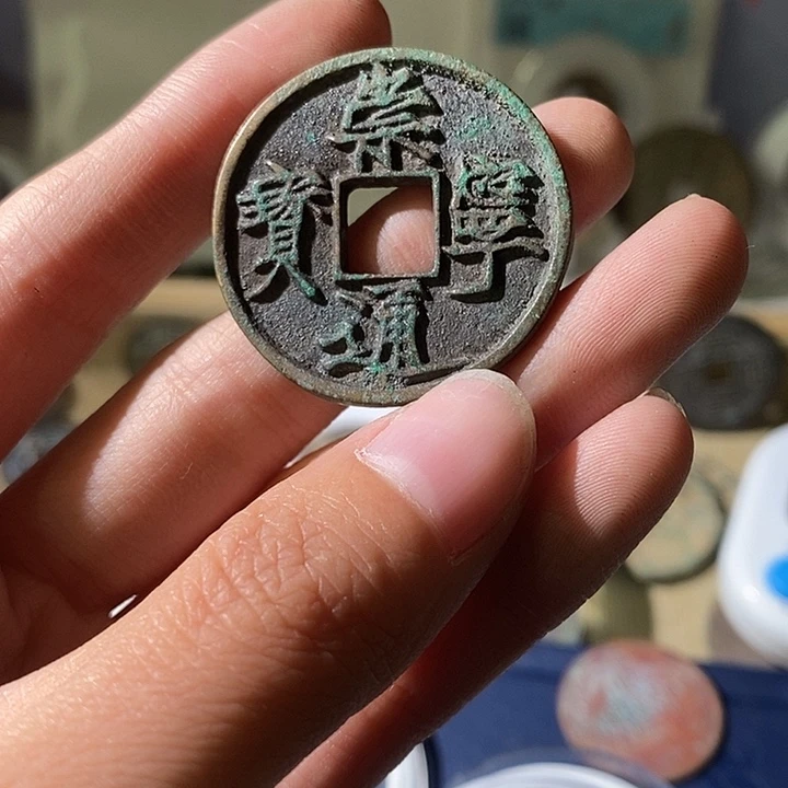 铜狼*腾现代仿古风格工艺品