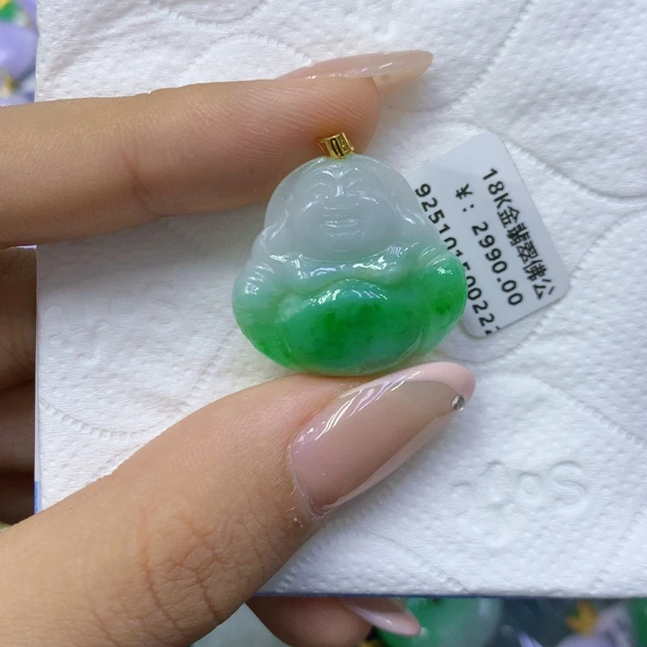 颈饰18K金镶嵌翡翠