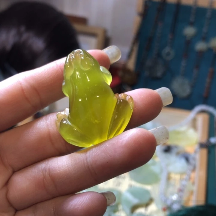岫玉未镶嵌岫玉手持