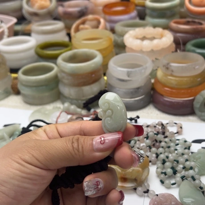 石英岩玉合金手镯