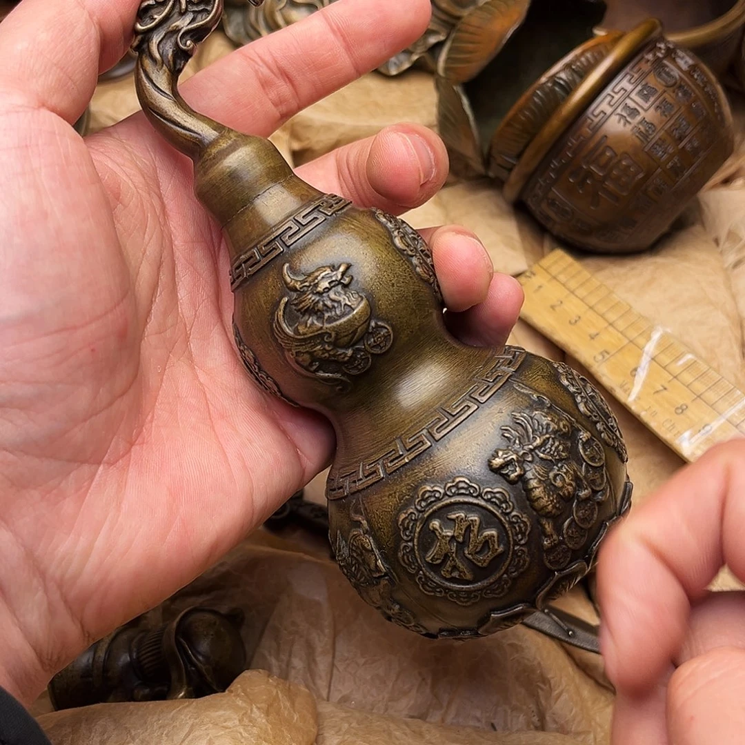 精美铜器批发档口