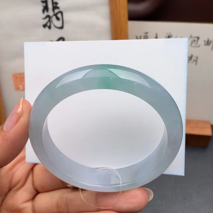 翡翠手镯未镶嵌翡翠手镯56