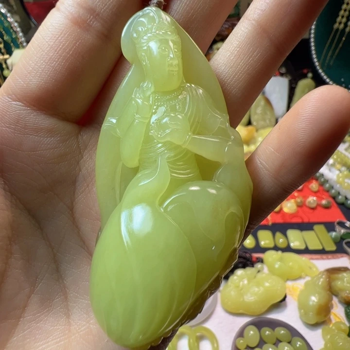 和田玉（黄玉）颈饰未镶嵌
