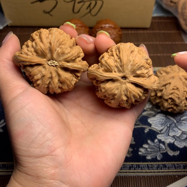 吊坠文玩核桃山**暝粗筋