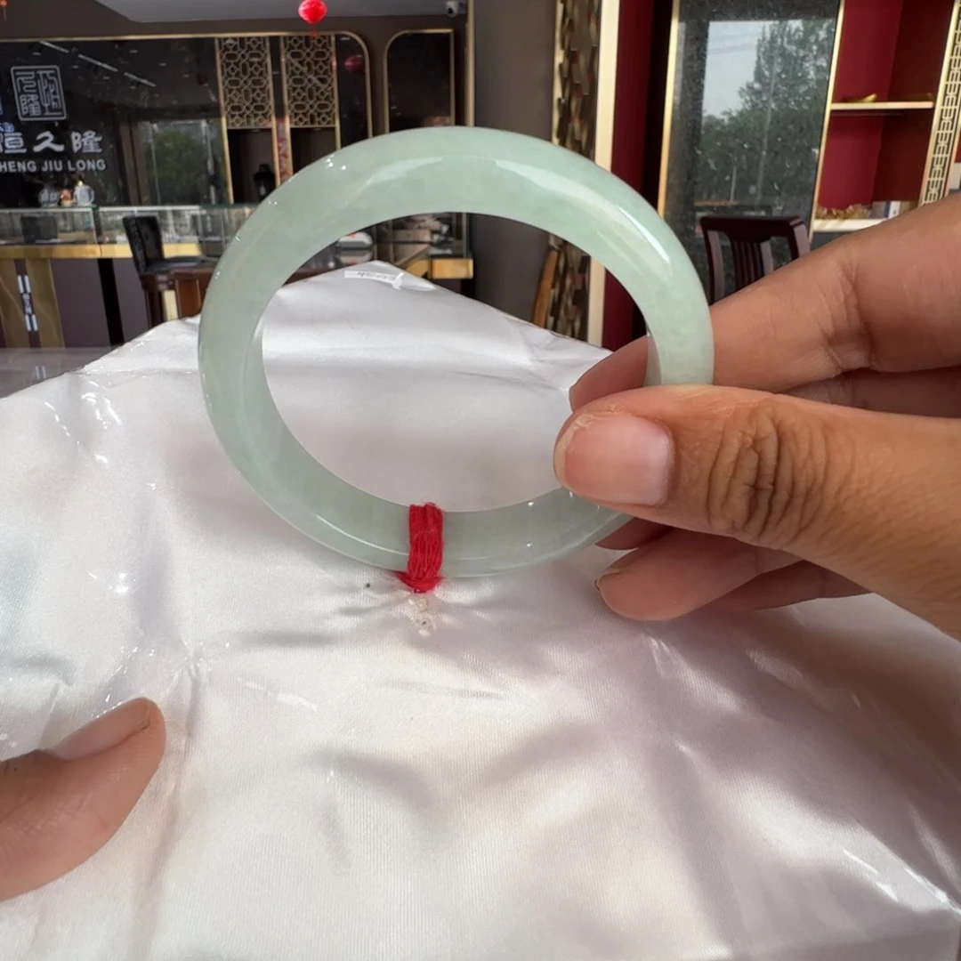 翡翠手镯未镶嵌炸****?福利，不退不换58.59