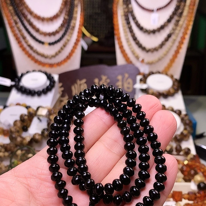 P***o琥珀未镶嵌裸石6+233