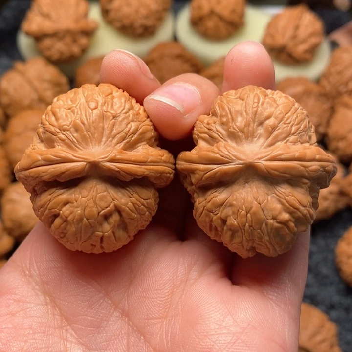 文玩核桃把件精品元宝37