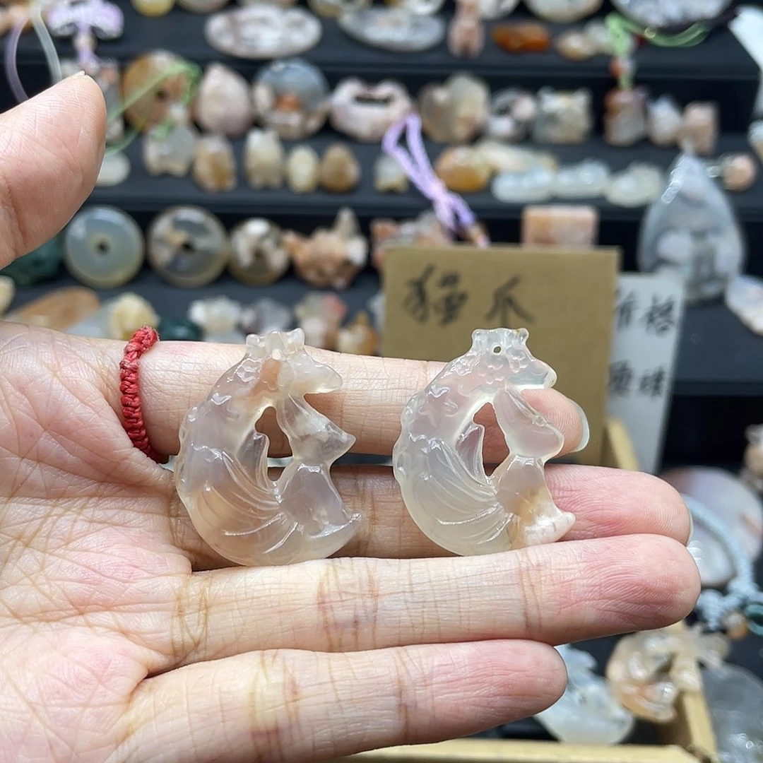 M***y未镶嵌颈饰玛瑙/玉髓