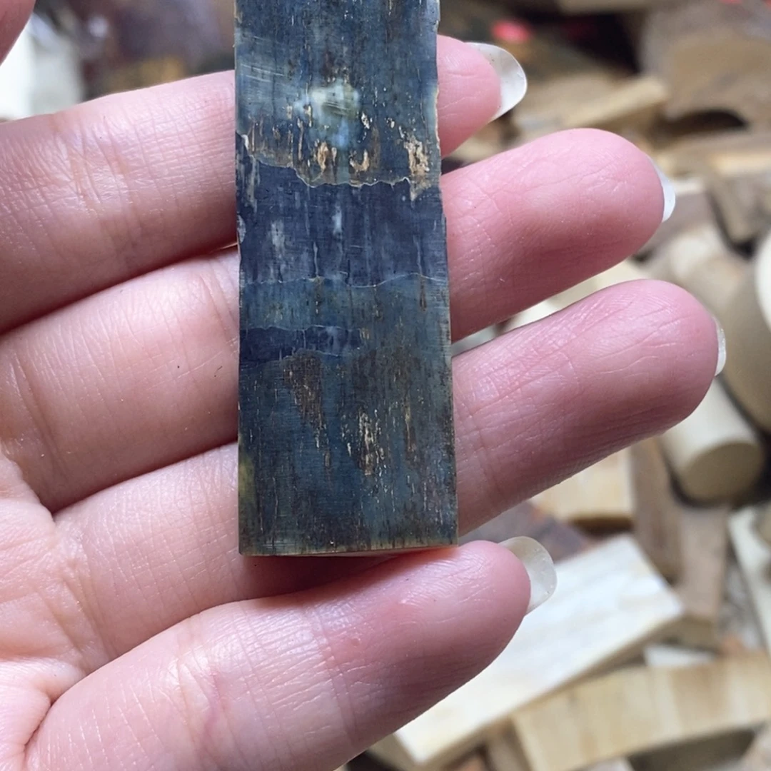 胡***…猛犸原材料边角料大块料