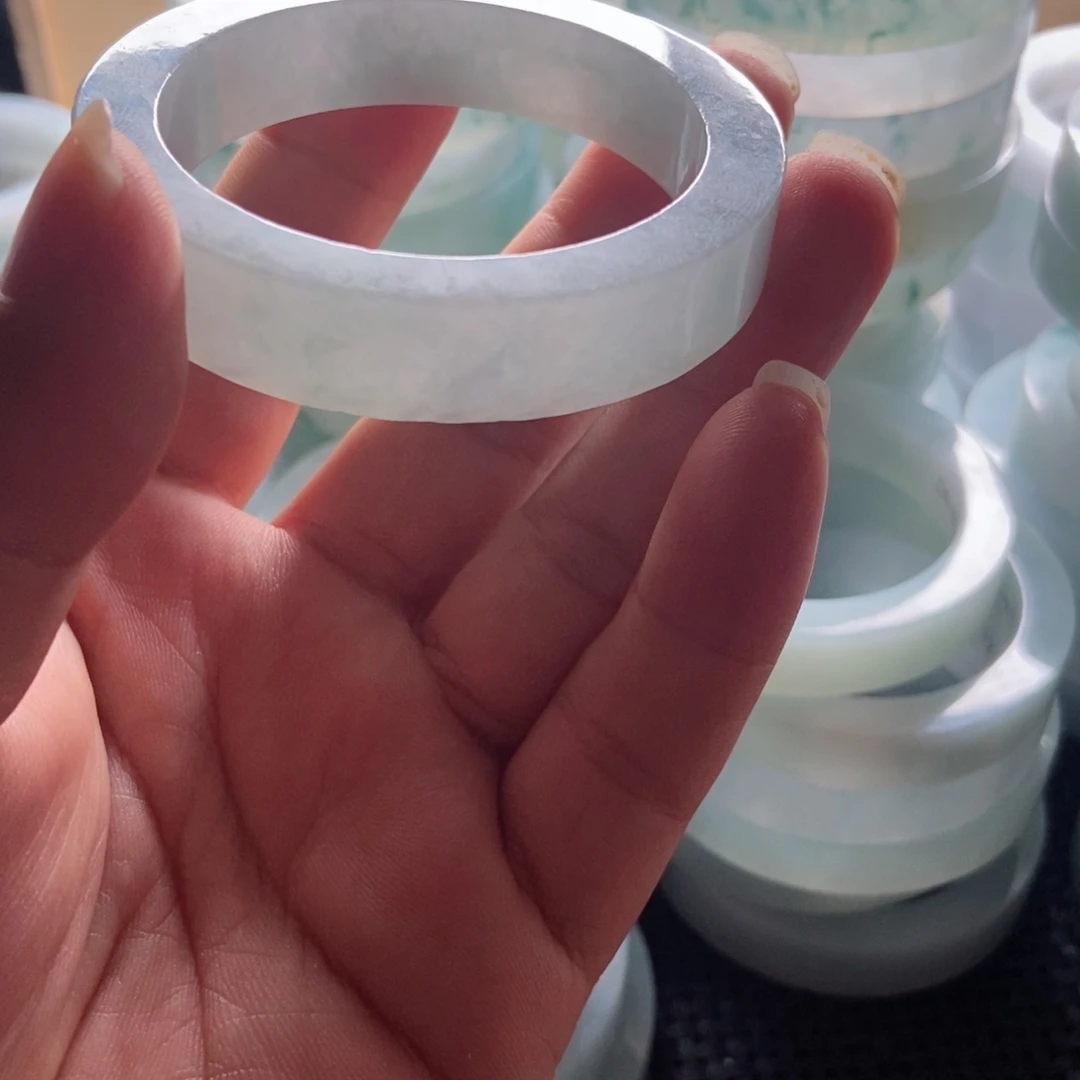 @***@未镶嵌手镯定制翡翠