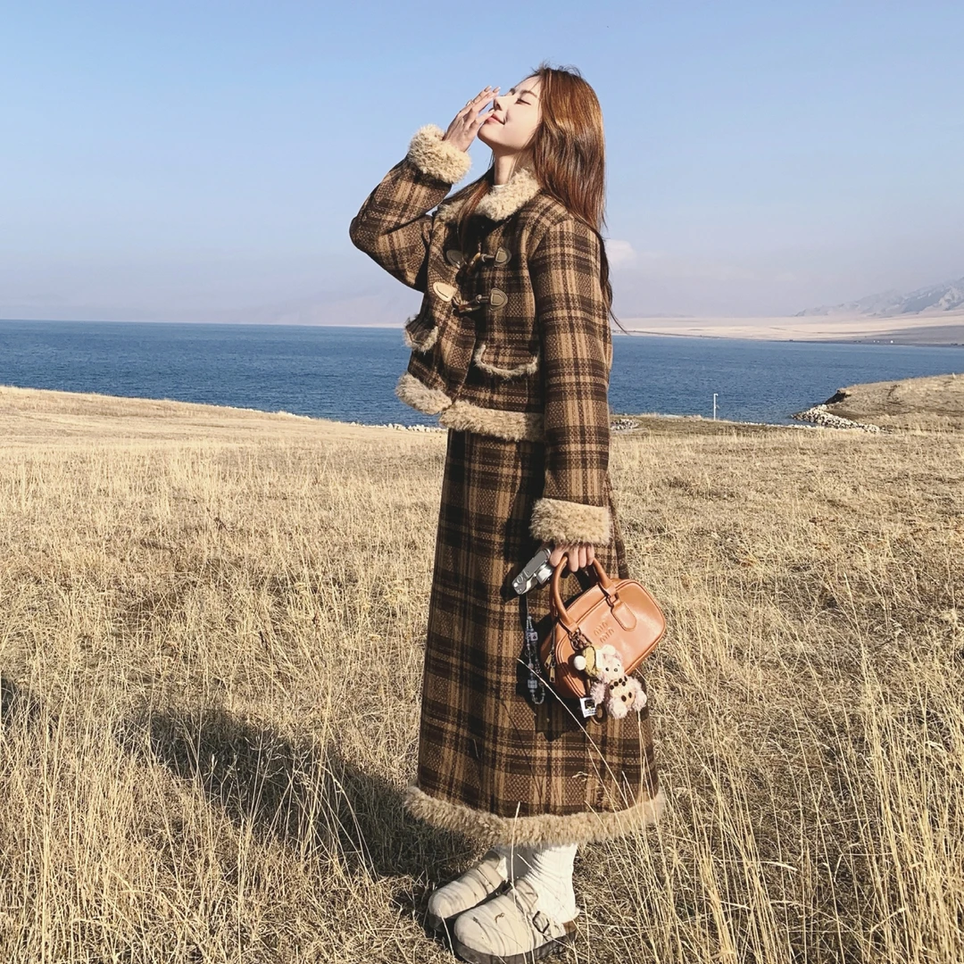 复古高级感格纹冬季一整套女2025新款巨好看减龄外套半身裙两件套
