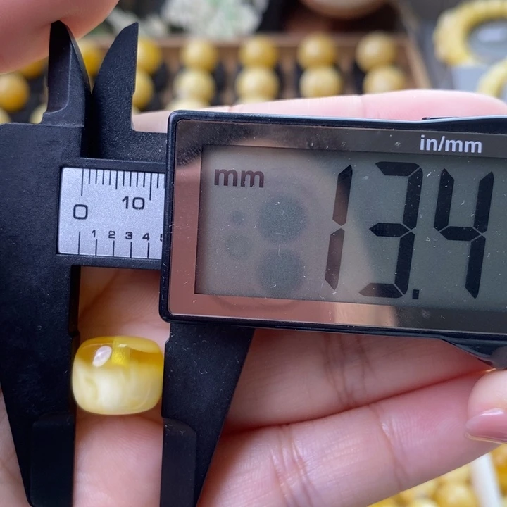 未镶嵌琥珀裸石蜜蜡老型