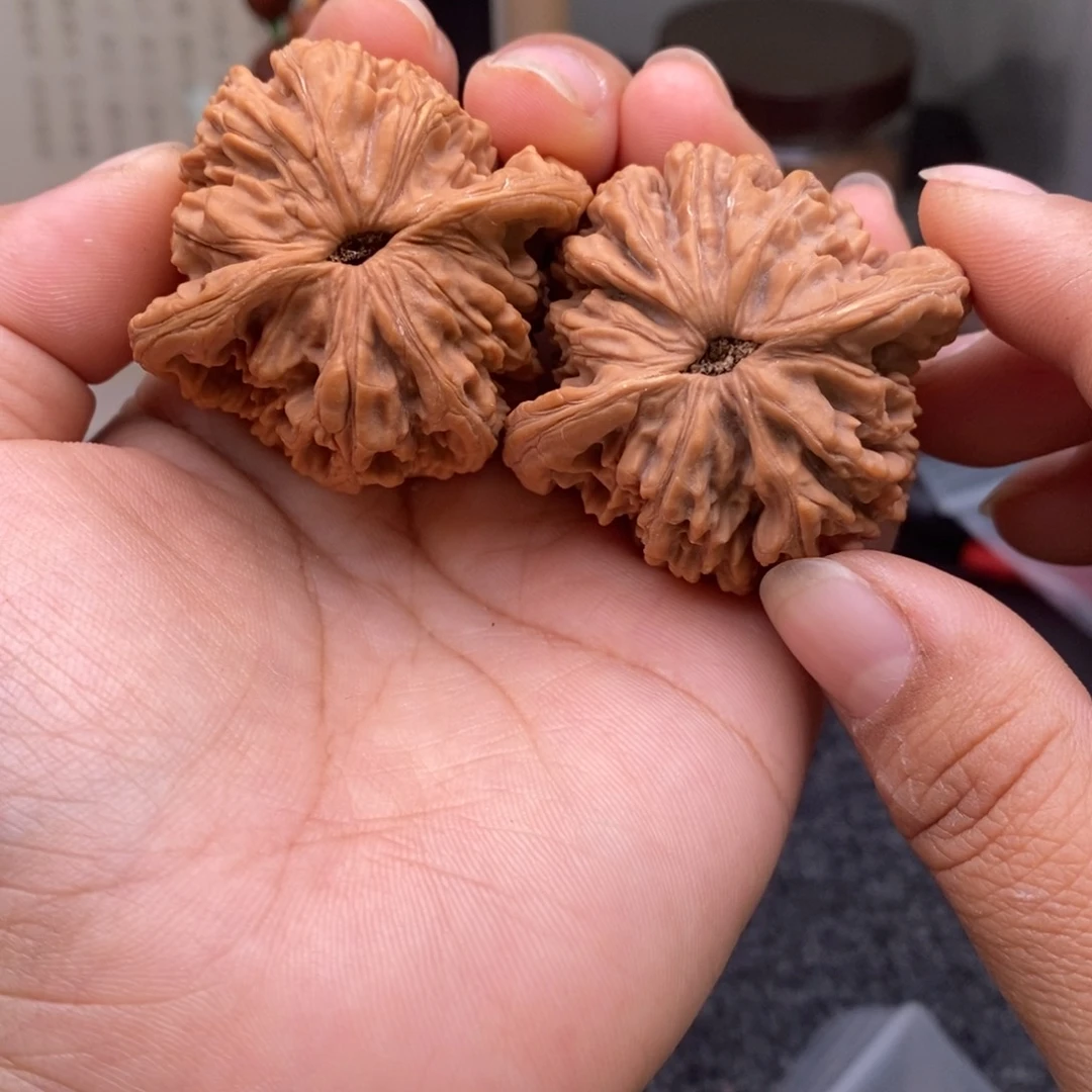 文玩核桃把件44虎头