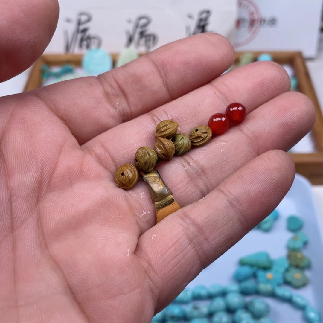 南红玛瑙未镶嵌颈饰219