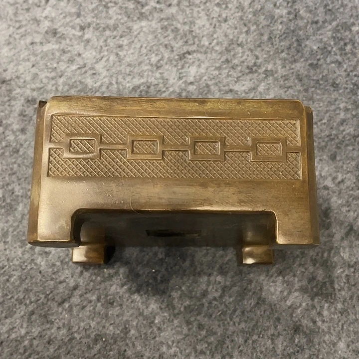 方烟灰缸工艺品摆件