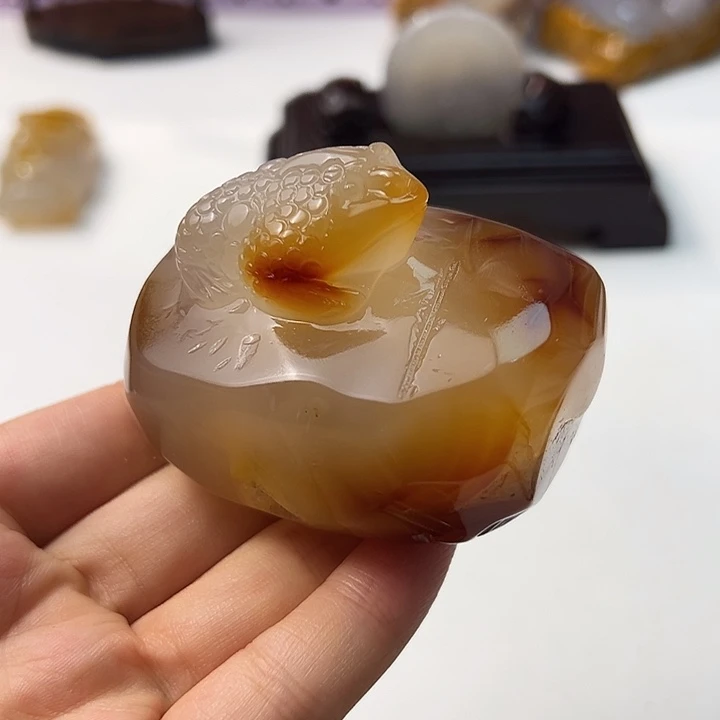 玛瑙/玉髓颈饰合金