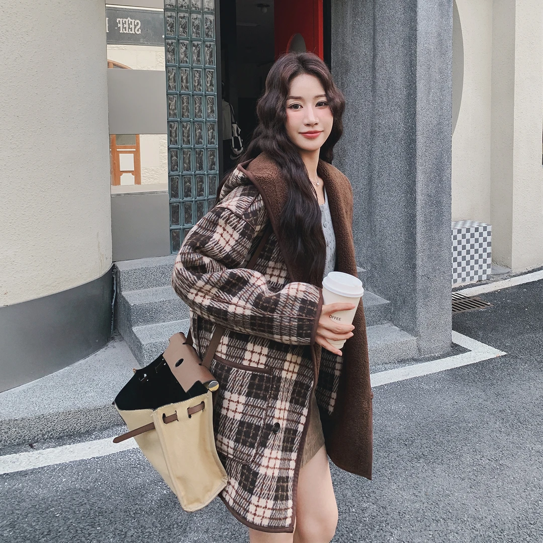 美拉德双面穿格纹羊羔毛中长款大衣外套女冬季2025新款设计感棉服