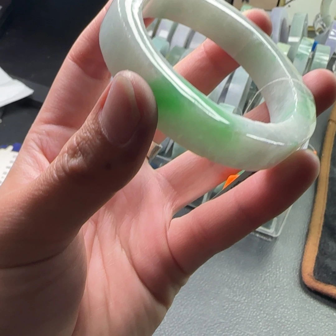 【闪购商品】定制翡翠翡翠未镶嵌迷***?